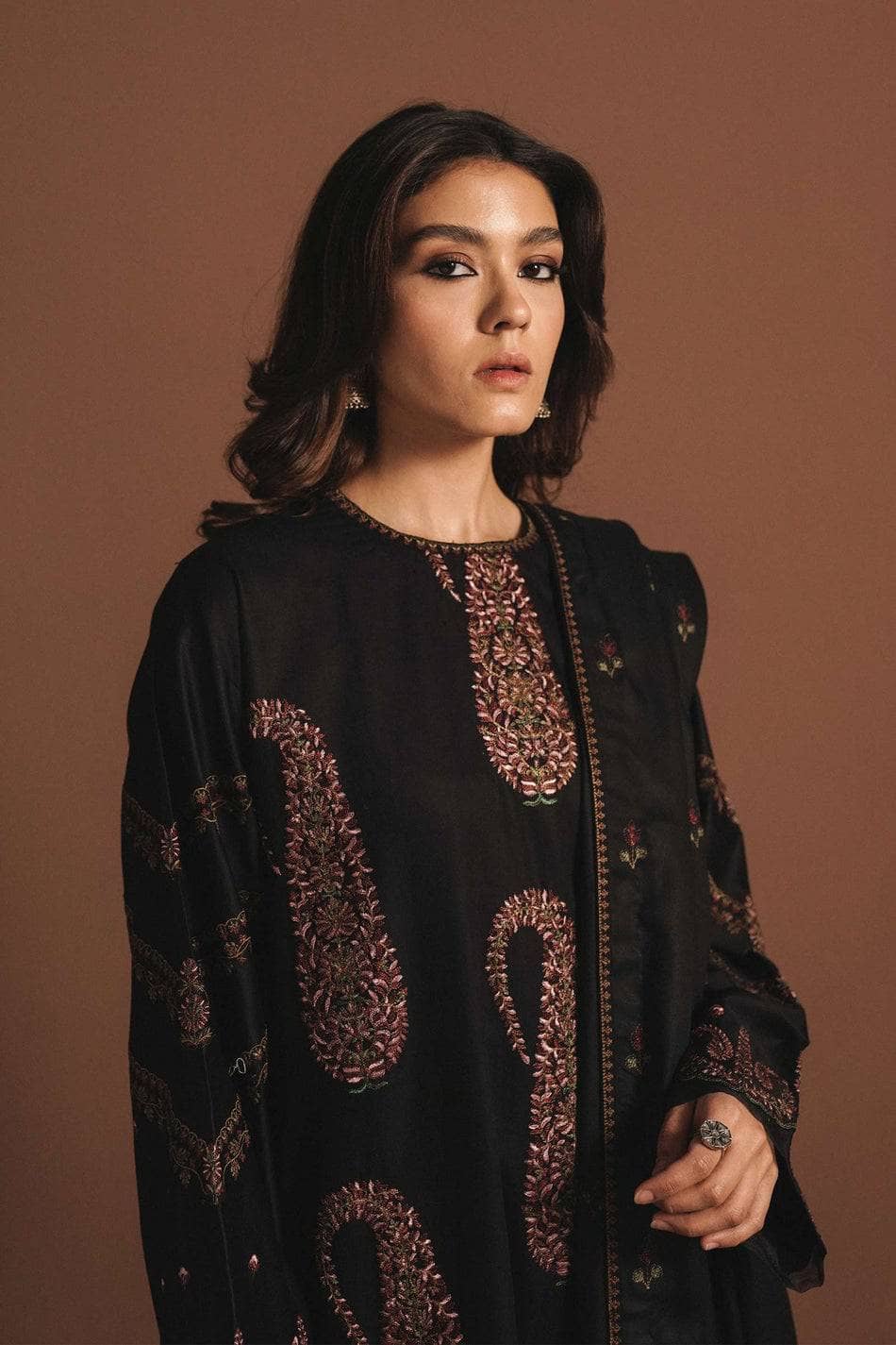 img_zara_shahjahan_winter_21_awwal_boutique