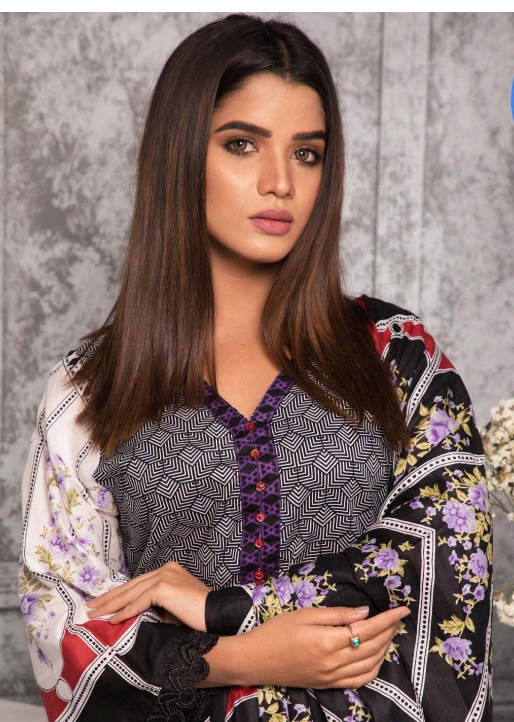 img_rangreza_lawn_collection_awwal_boutique
