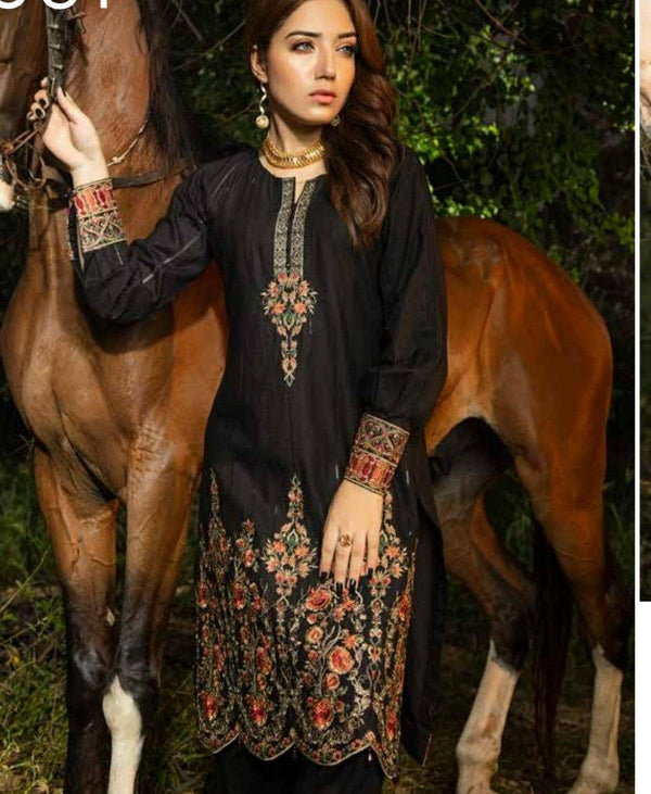 img_adans_libas_muzayyan_black_jacquard_kurti_collection_awwal_boutique