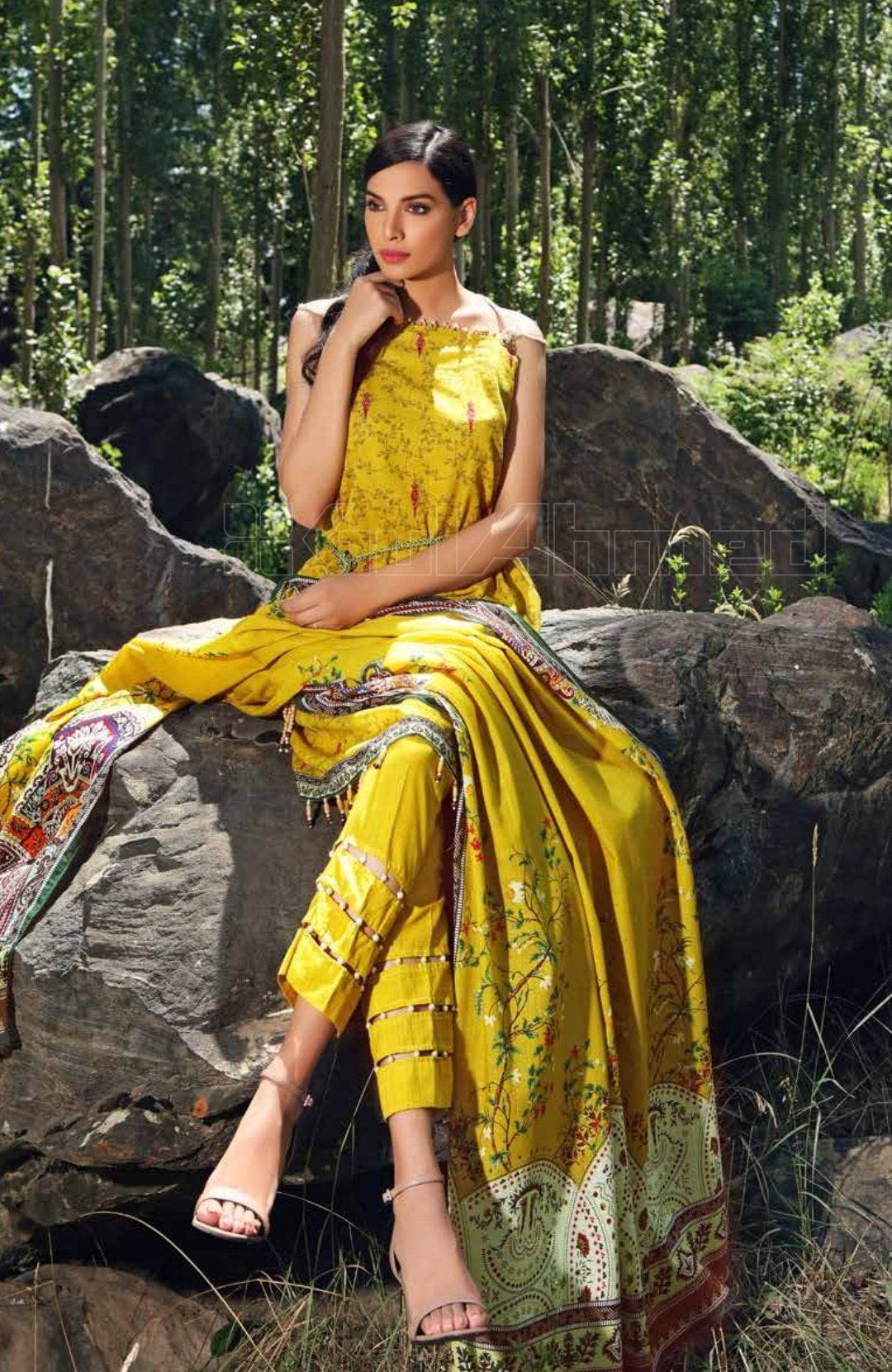 img_gul_ahmed_winter_collection_awwal_boutique