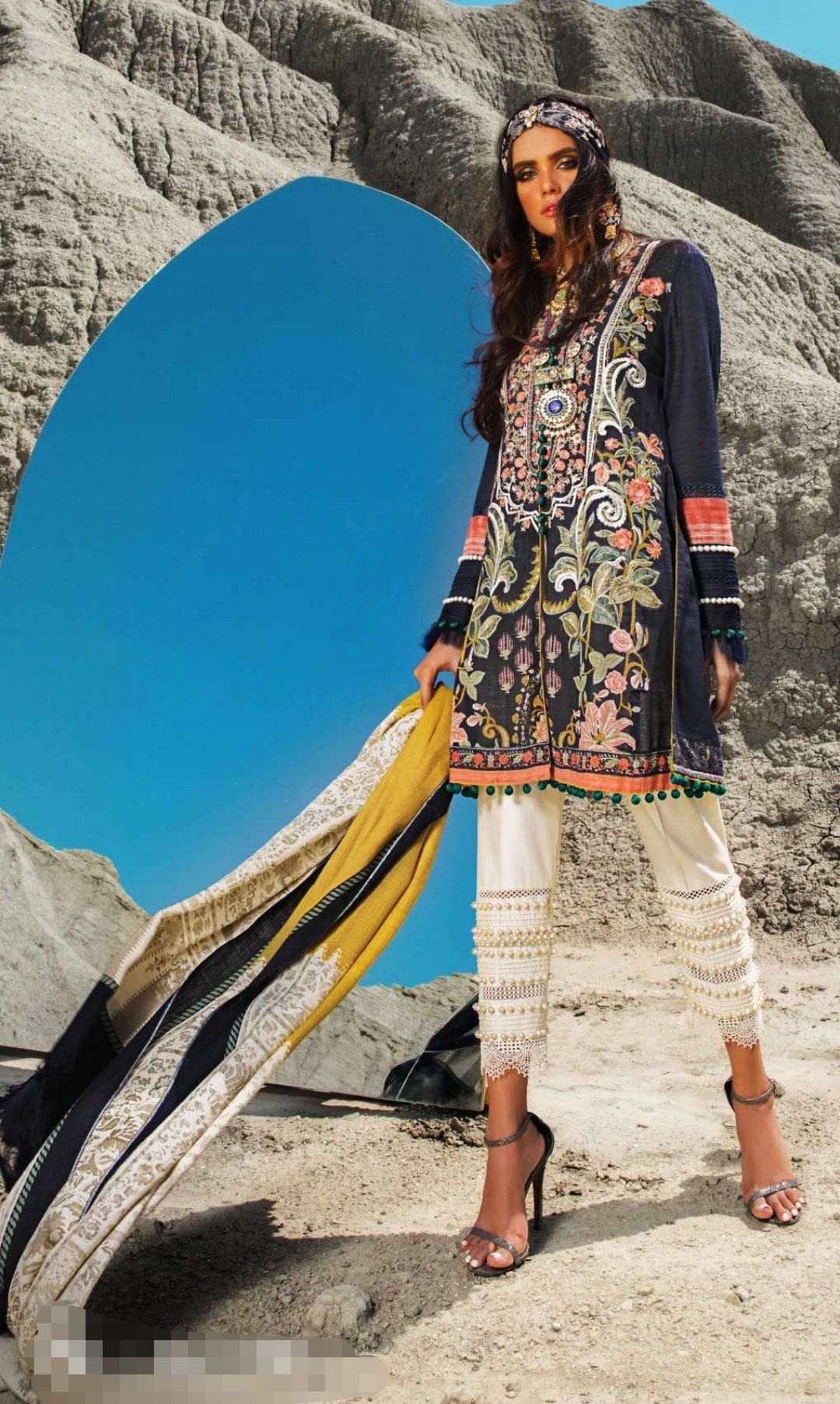 img_sana_safinaz_luxury_shawl_collection_8b_awwal_boutique