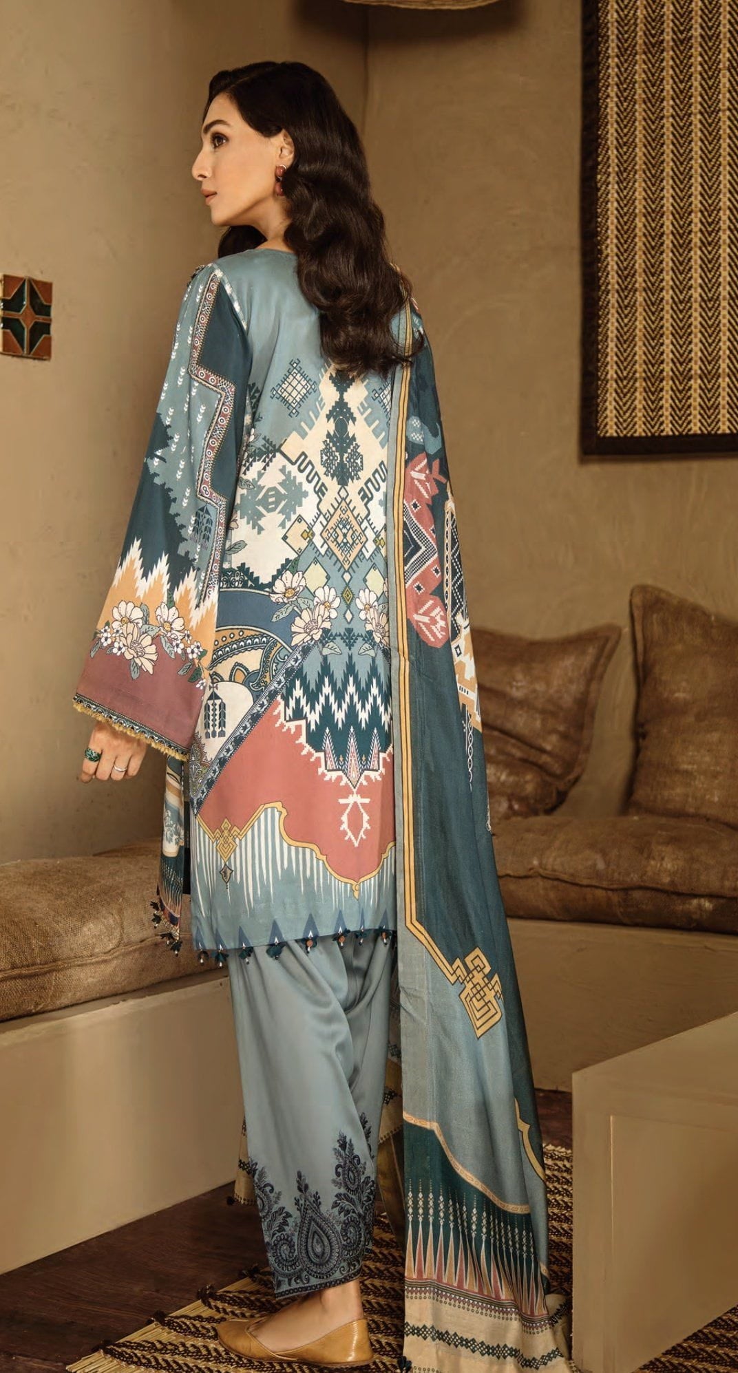 img_baroque_fuchsia_linen_collection_awwal_boutique