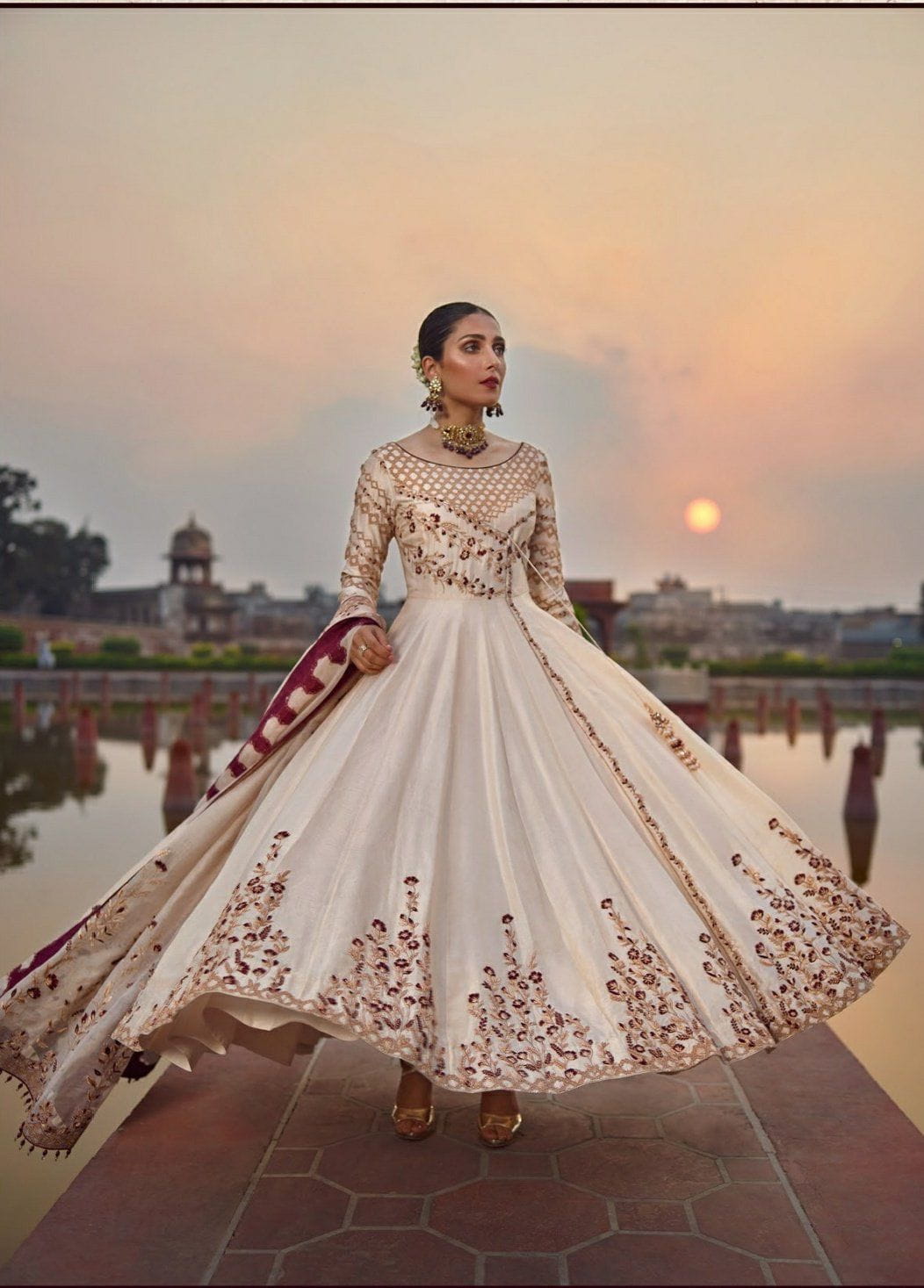 img_qalamkar_luxury_wedding_edition_awwal_boutique