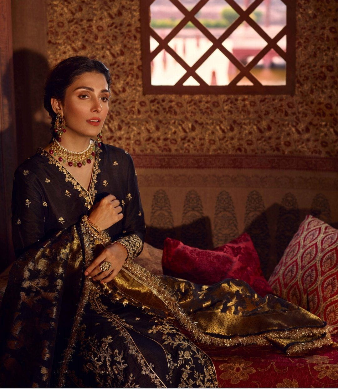 img_qalamkar_luxury_wedding_edition_awwal_boutique