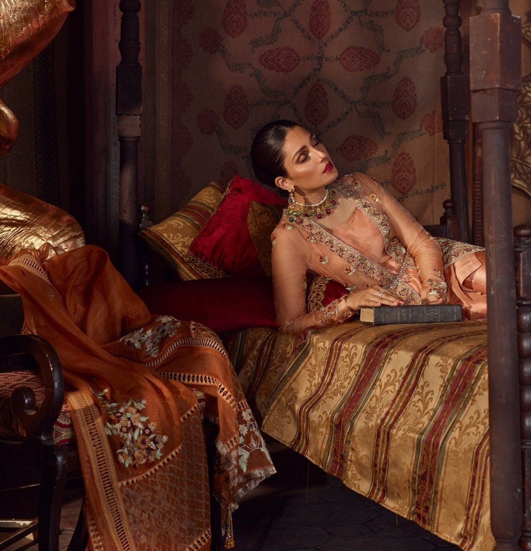 img_qalamkar_faiza_saqlain_chiffon_wedding_edition_awwal_boutique