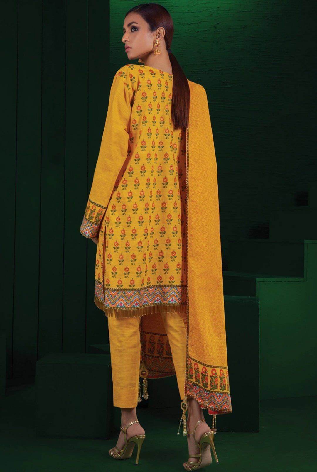 img_orient_winter_collection_awwal_boutique