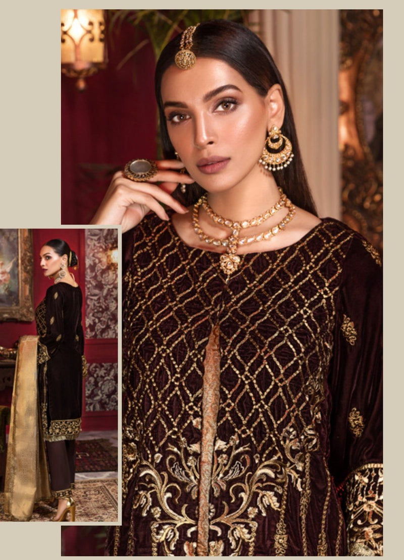 img_tehzeeb_by_mohagni_embroidered_velvet_wedding_collection_awwal_boutique