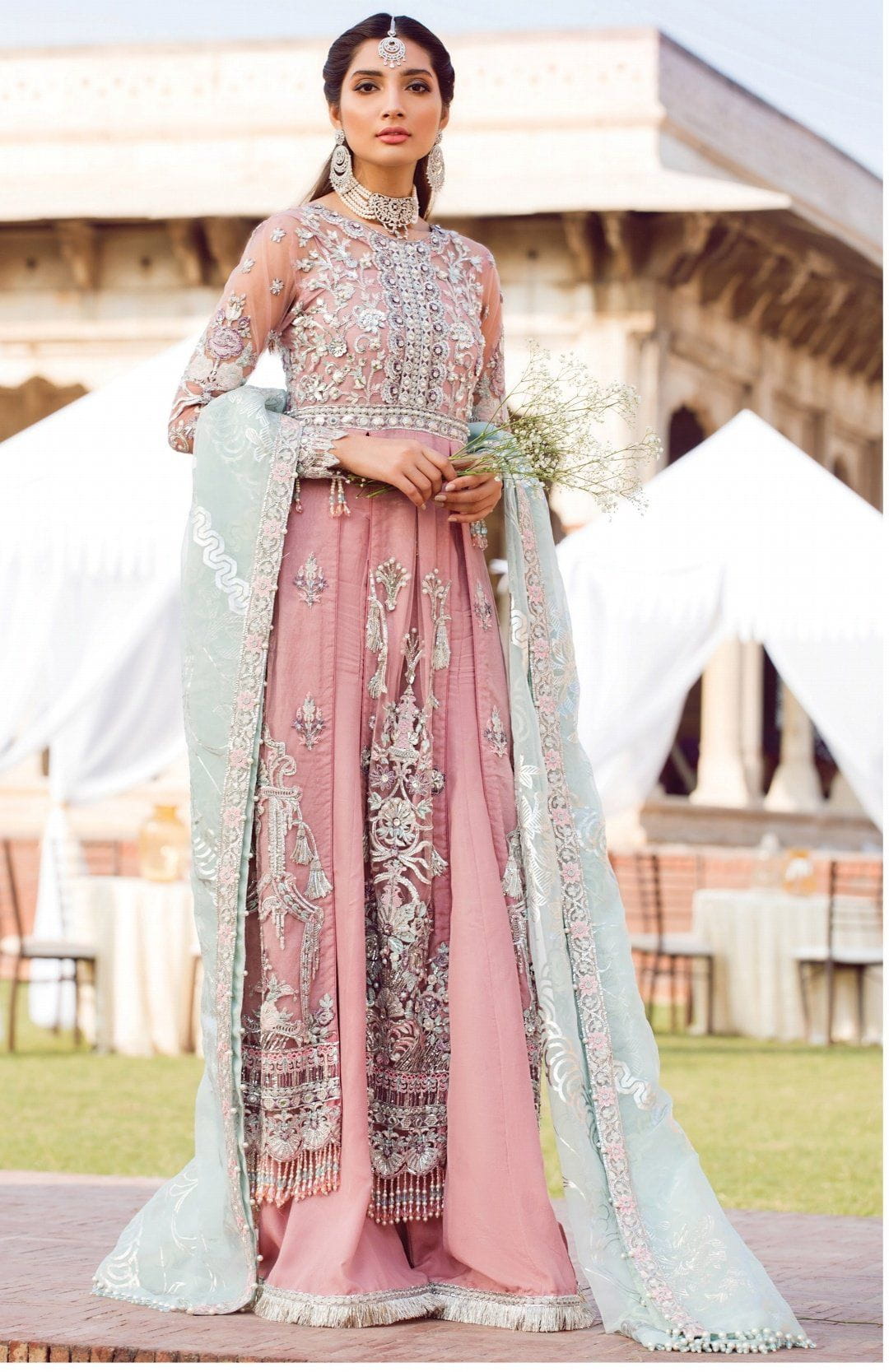 img_gulaal_zohra_wedding_edition_awwal_boutique