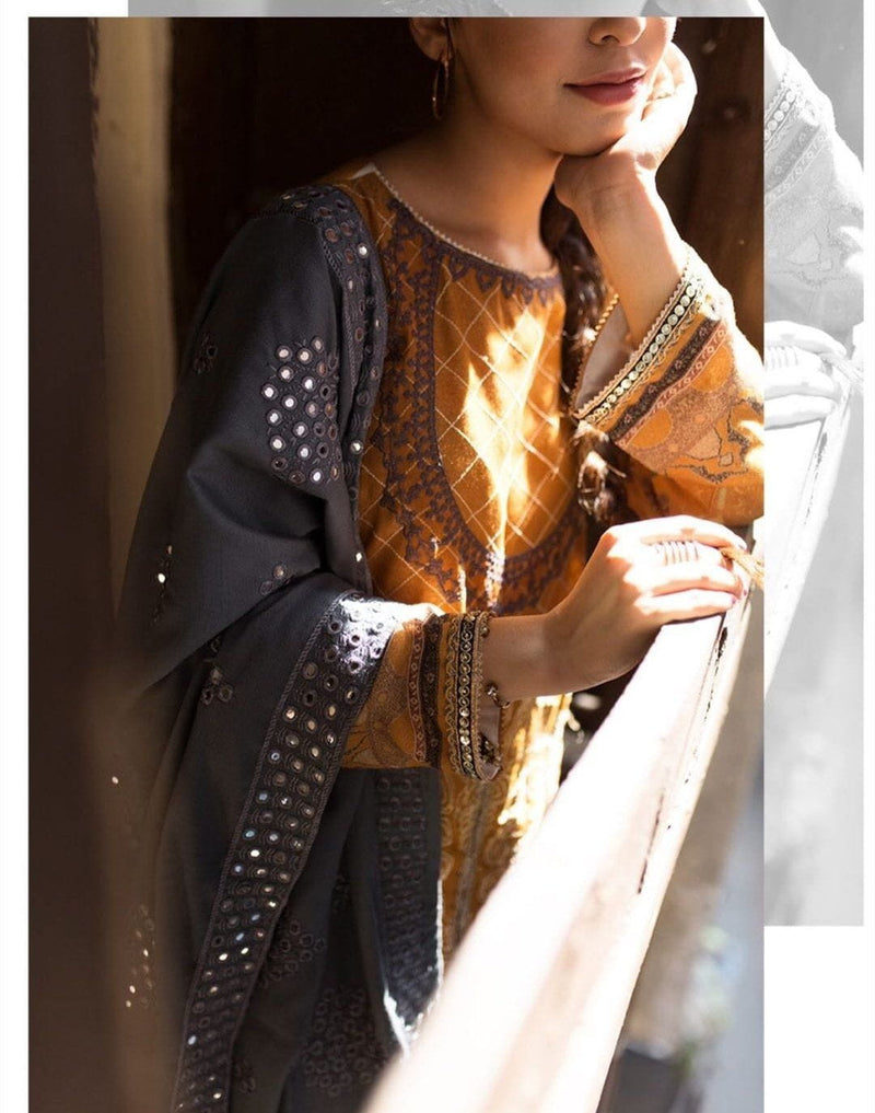 img_qalamkar_winter_shawls_collection_awwal_boutique