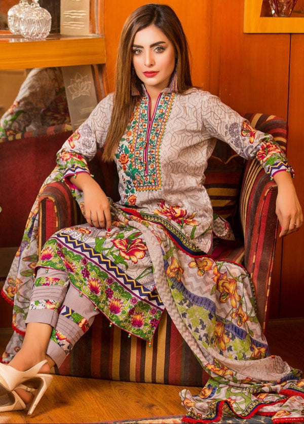 img_ruqayya_lawn_collection_awwal_boutique_open_pics