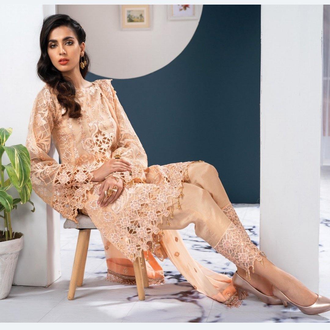 img_akbar_aslam_nigaar_wedding_chiffon_collection_awwal_boutique