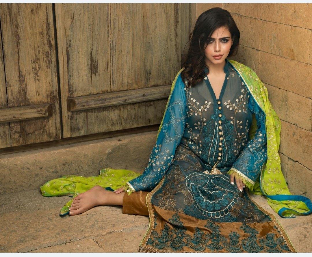img_maira_khan_by_rub_nawaz_chiffon_collection_awwal_boutique