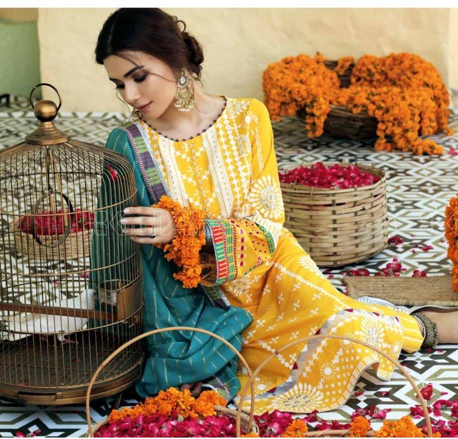 img_gul_ahmed_basics_lawn_2020_awwal_boutique