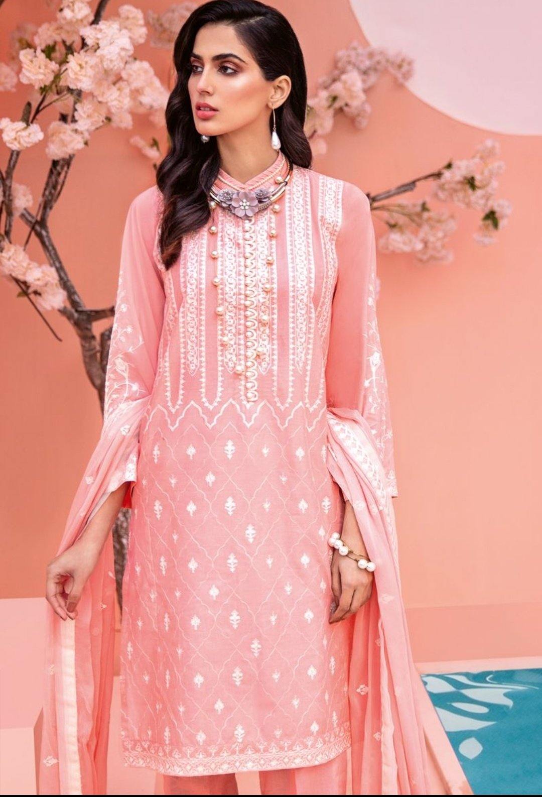 img_gul_ahmed_summer_premium_lawn_collection_awwal_boutique