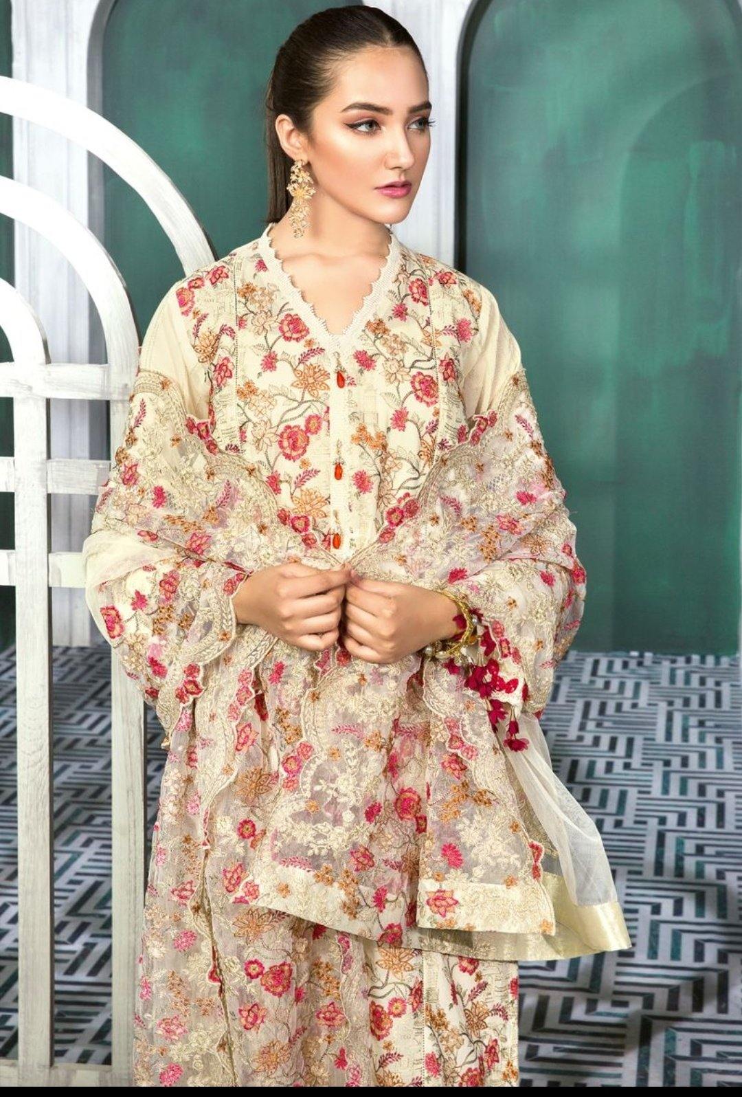 img_gul_ahmed_summer_premium_lawn_collection_awwal_boutique