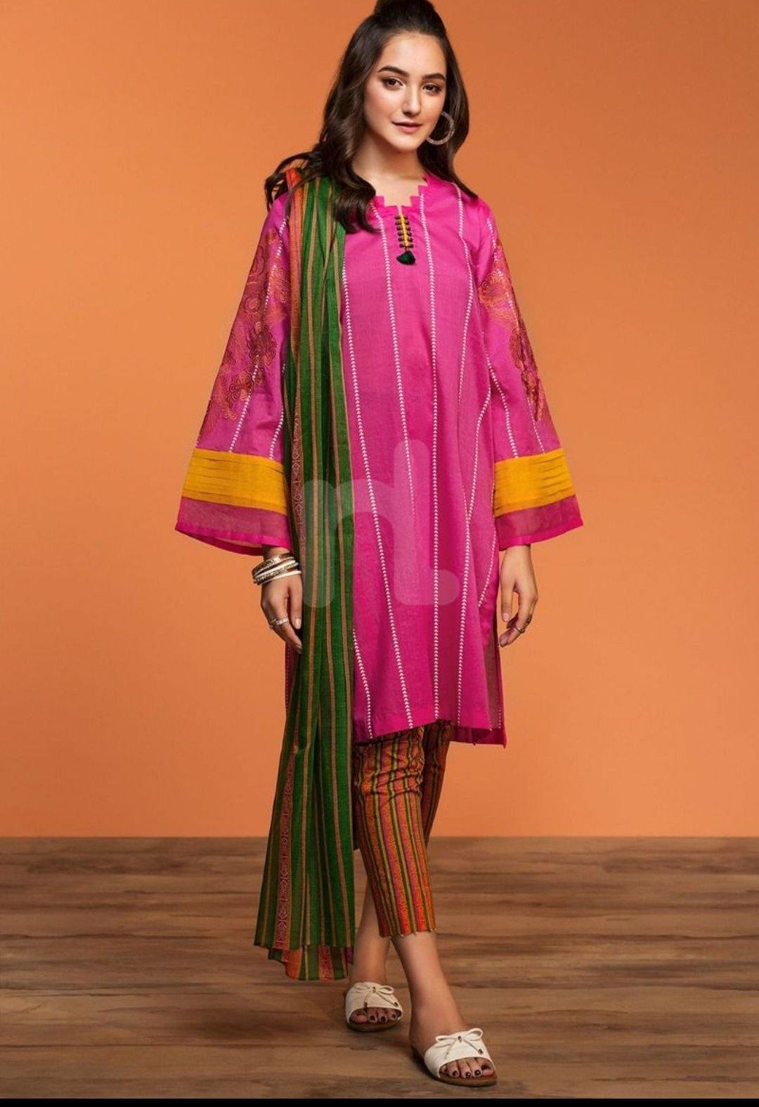 img_nishat_lawn_collection_2020_awwal_boutique