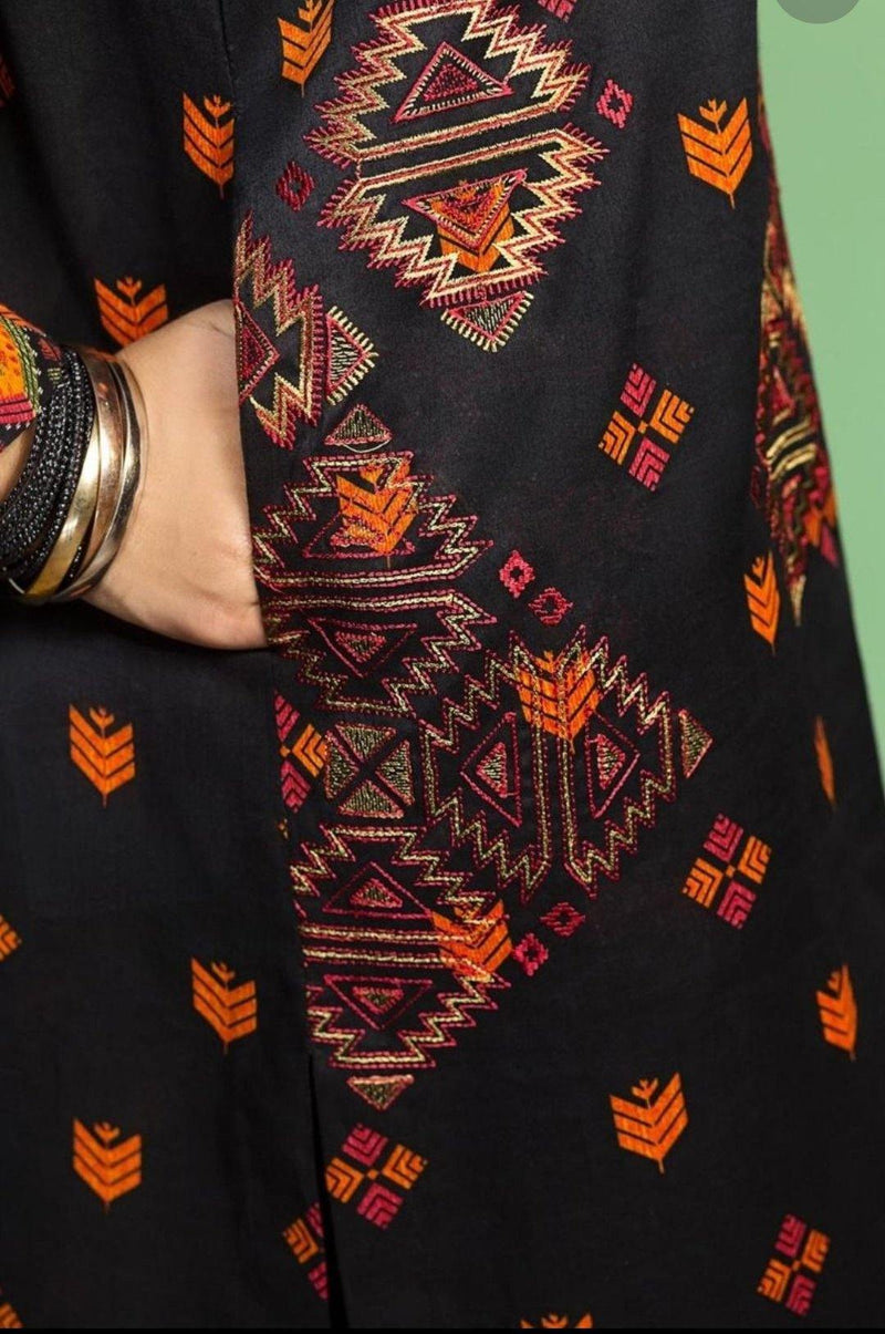 img_nishat_lawn_collection_2020_awwal_boutique