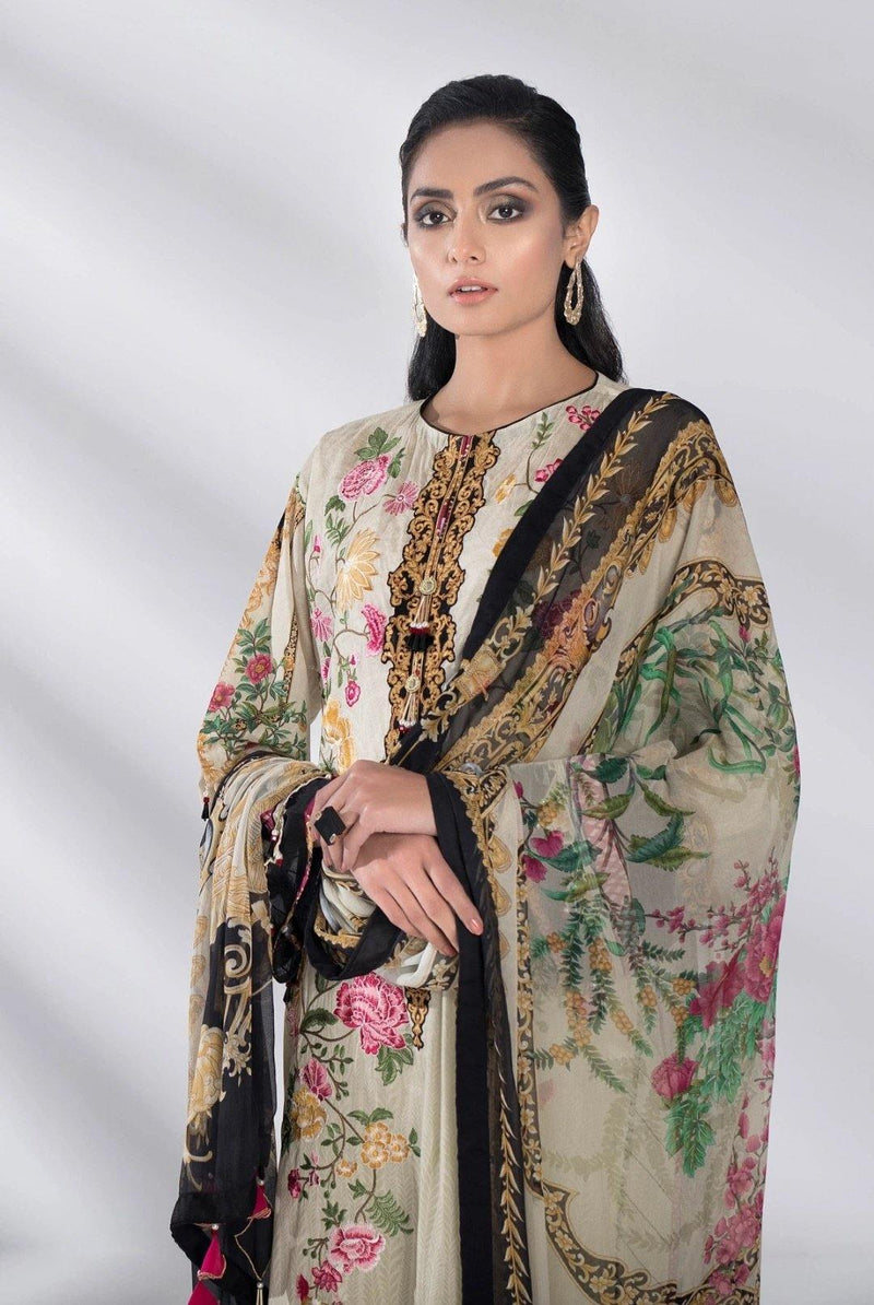 img_sapphire_lawn_collection_2020_awwal_boutique