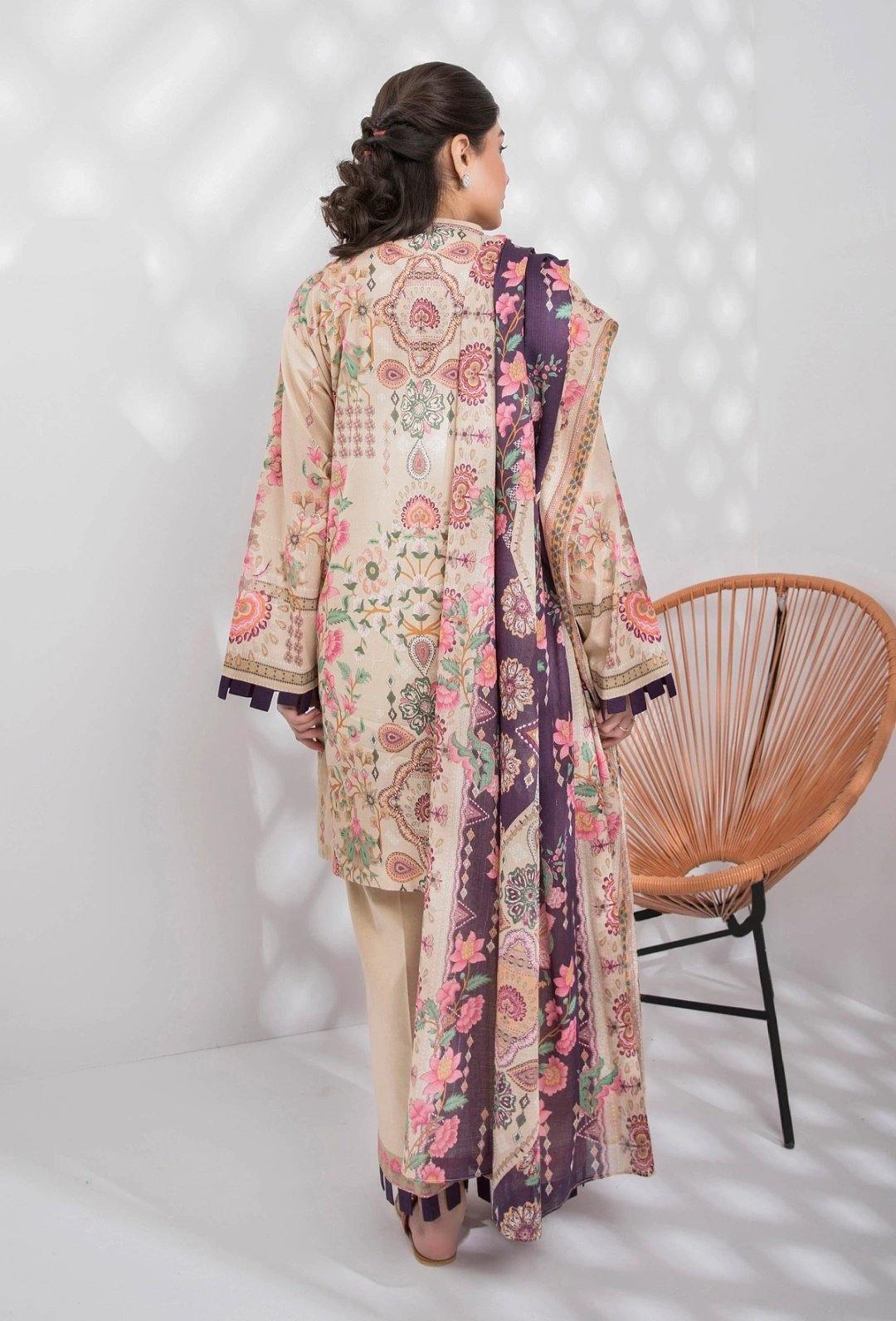 img_sapphire_lawn_collection_2020_awwal_boutique