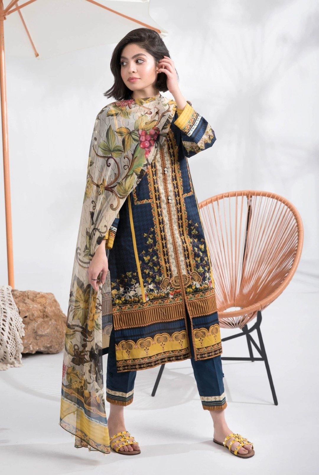 img_sapphire_lawn_collection_2020_awwal_boutique