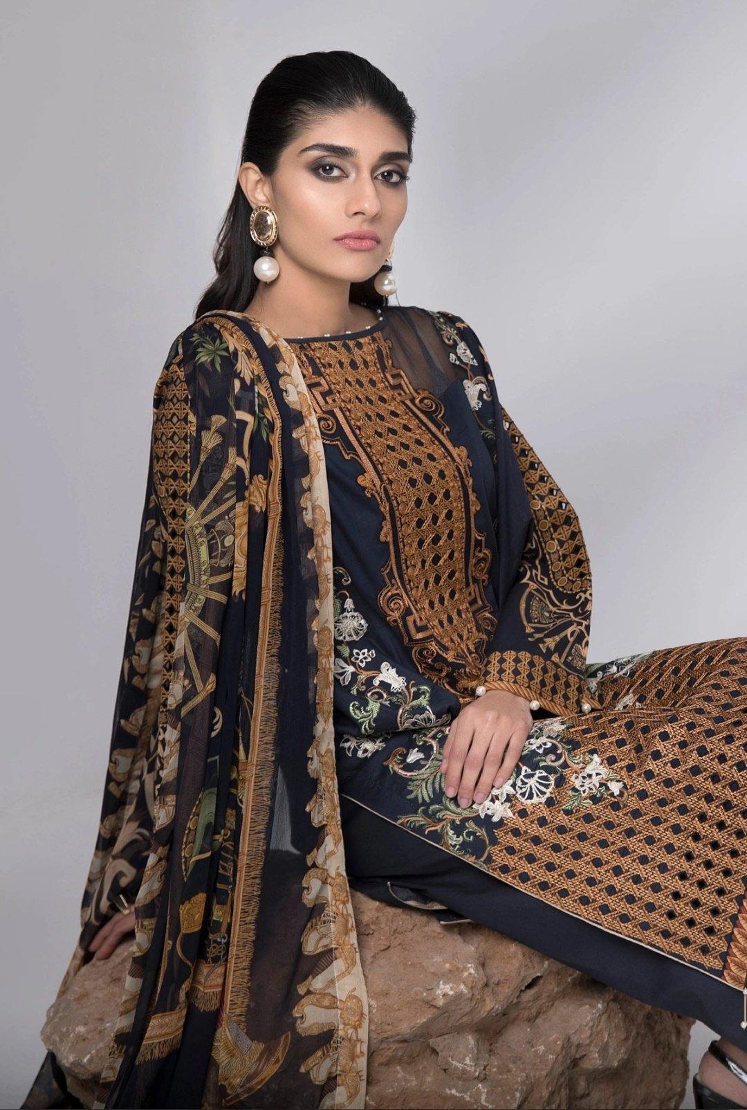 img_sapphire_lawn_collection_2020_awwal_boutique