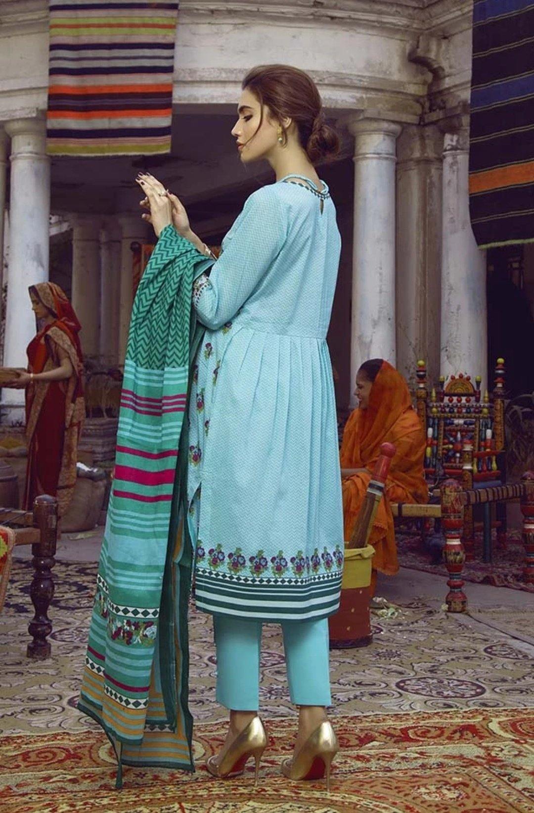 img_monsoon_lawn_collection_by_al_zohaib_awwal_boutique