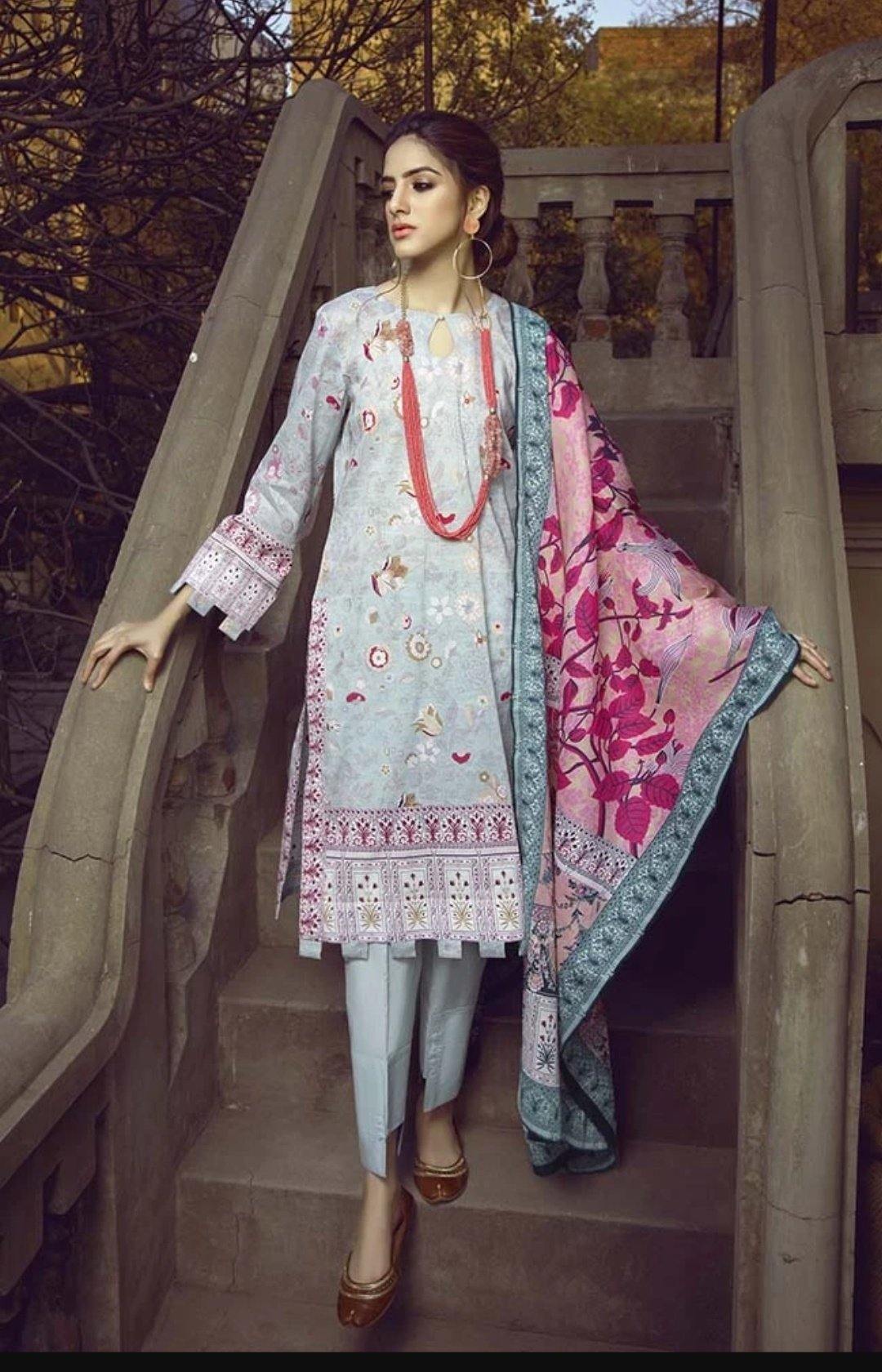 img_monsoon_lawn_collection_by_al_zohaib_awwal_boutique