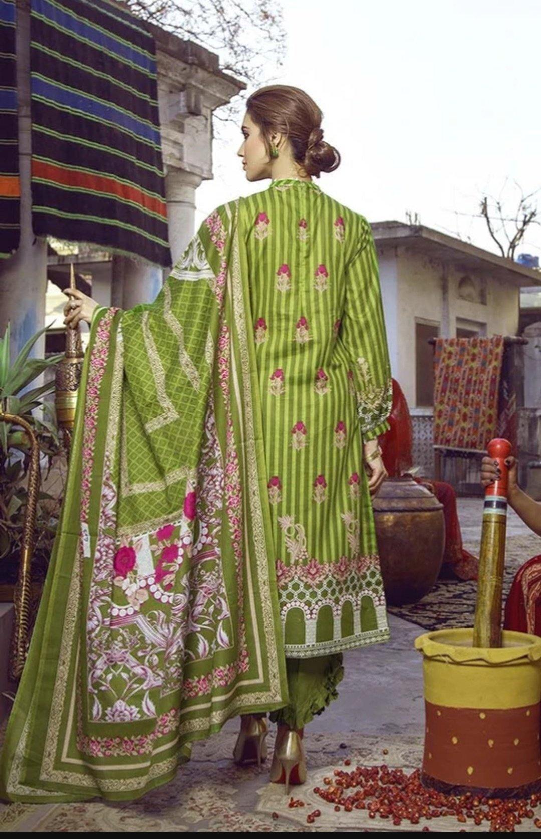 img_monsoon_lawn_collection_by_al_zohaib_awwal_boutique