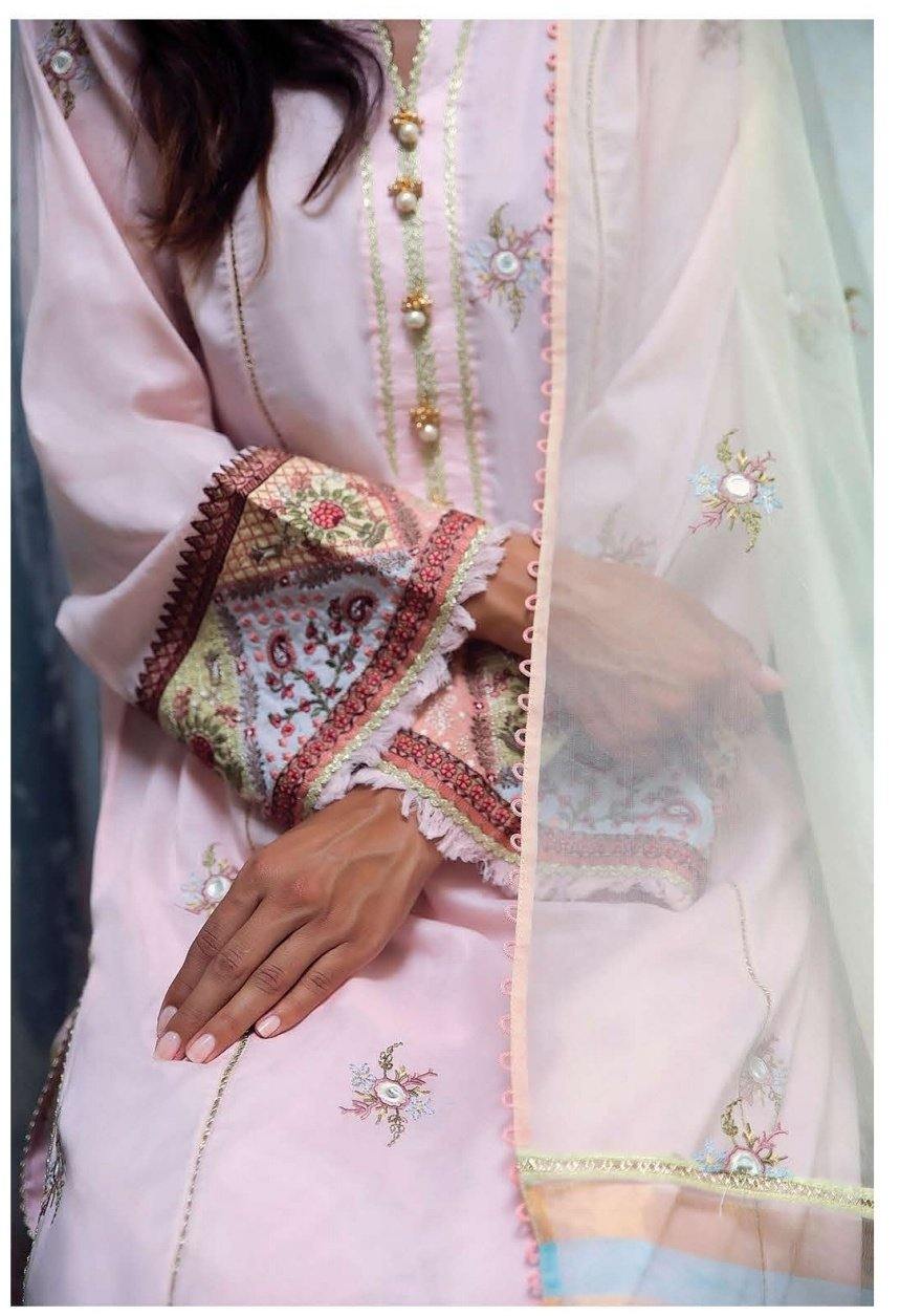 img_qalamkar_lawn_2020_awwal_boutique