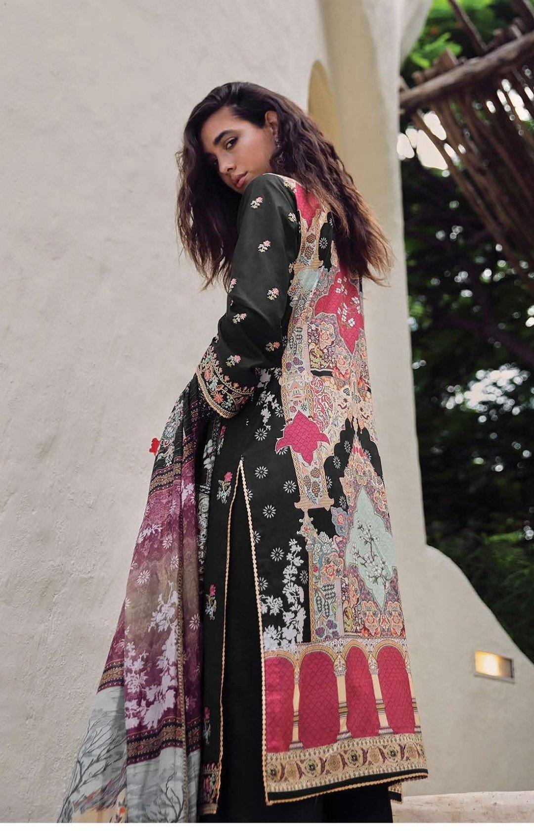 img_qalamkar_lawn_2020_awwal_boutique