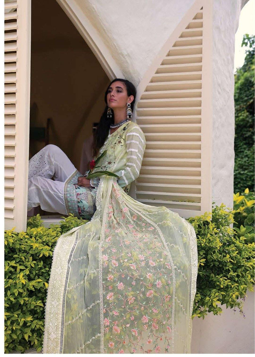 img_qalamkar_lawn_2020_awwal_boutique