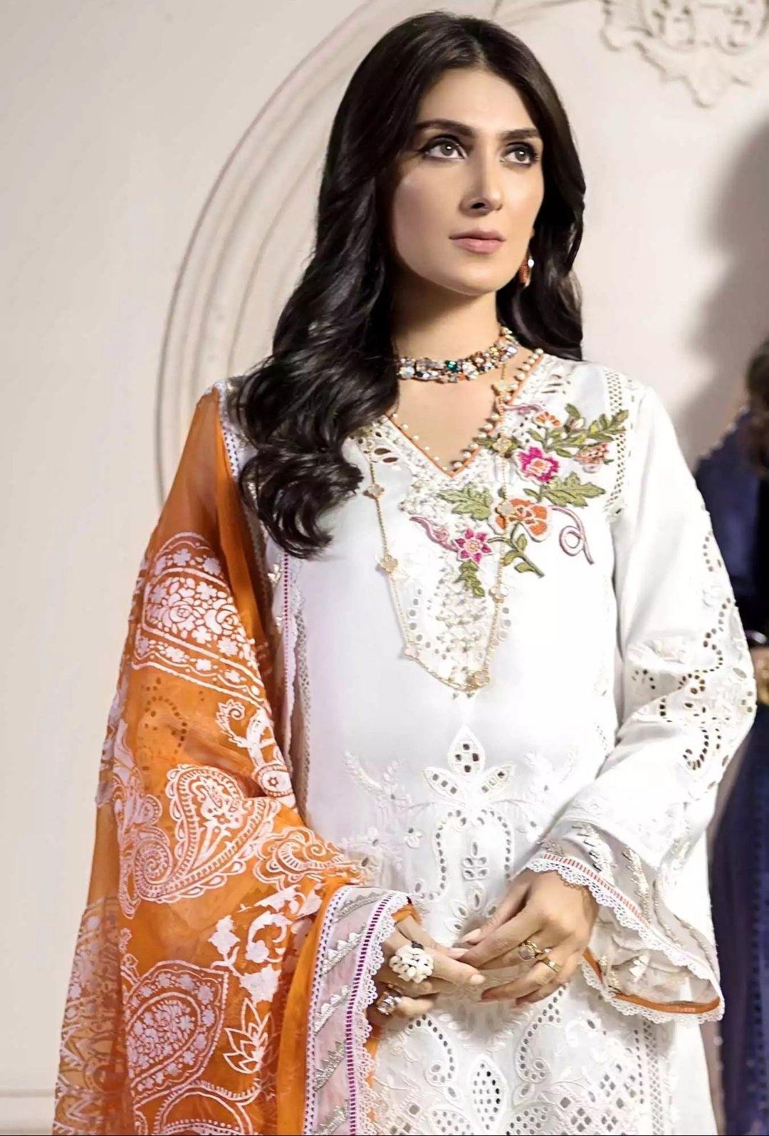 img_saadia_asad_noor_lawn_2020_awwal_boutique