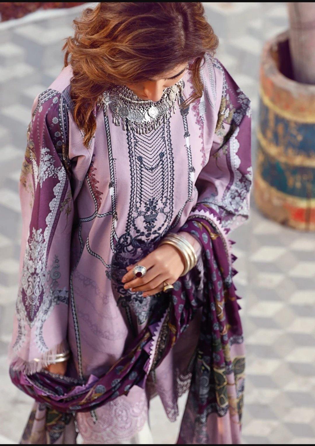 img_shiza_hassan_lawn_collection_awwal_boutique