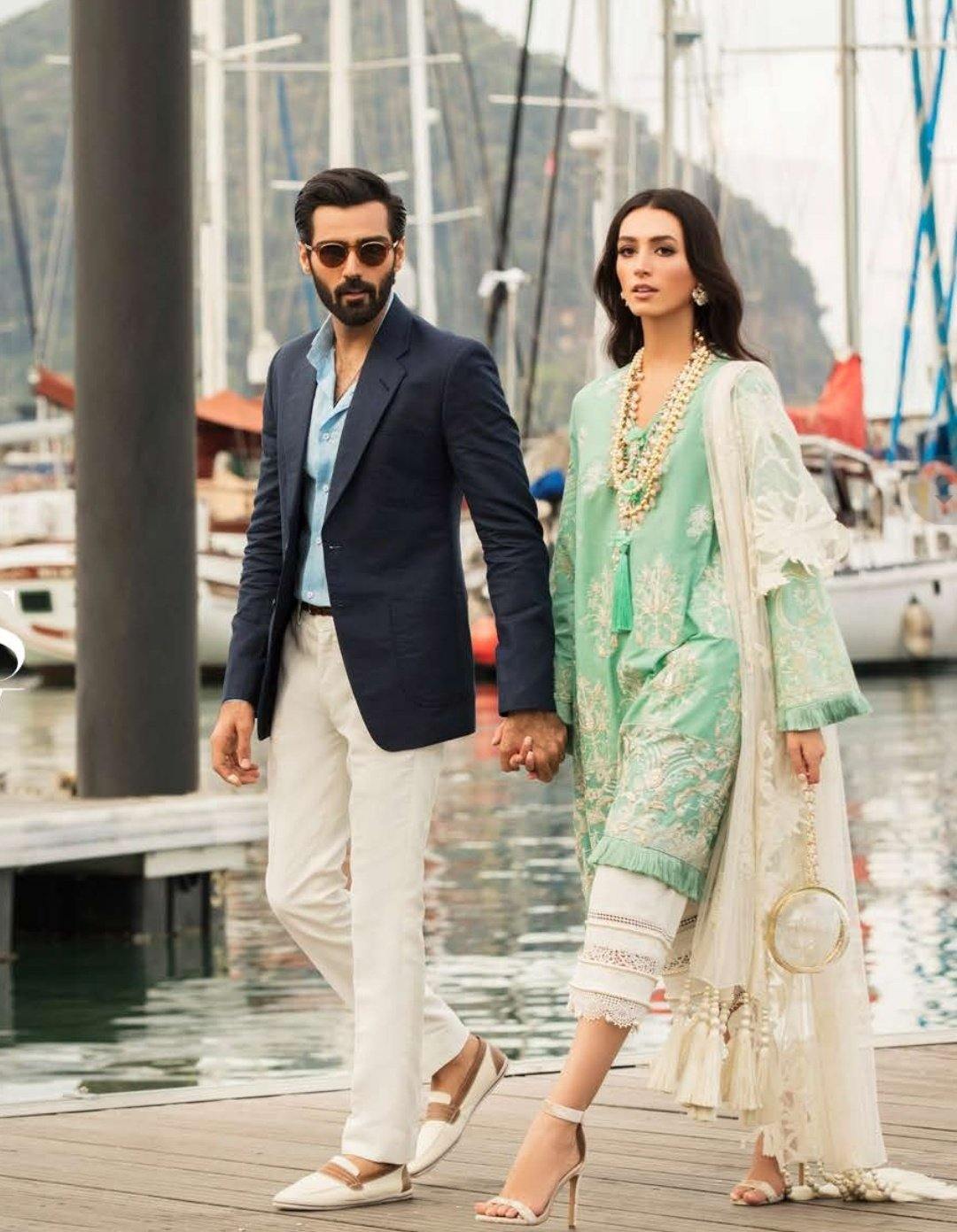 img_sana_safinaz_lawn_collection_awwal_boutique