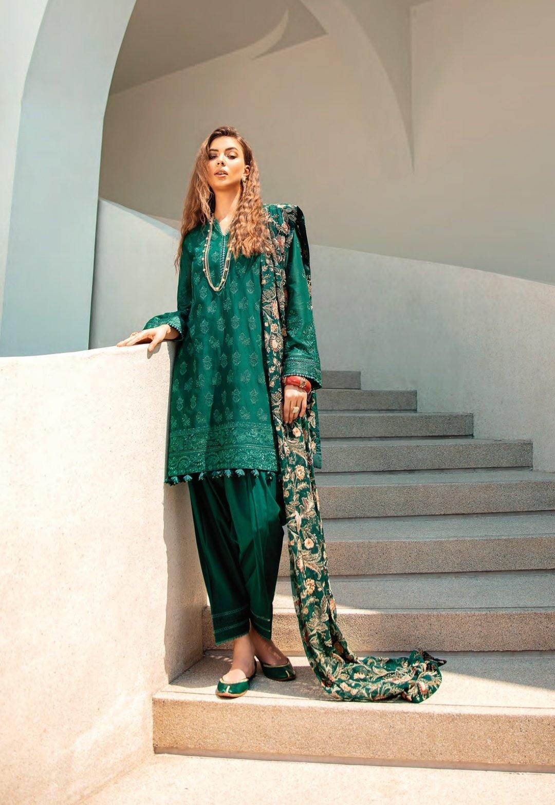 img_baroque_swiss_voil_collection_2020_awwal_boutique