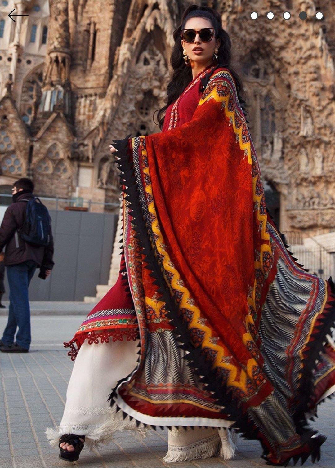 img_farah_talib_aziz_mila_luxe_lawn_collection_awwal_boutique