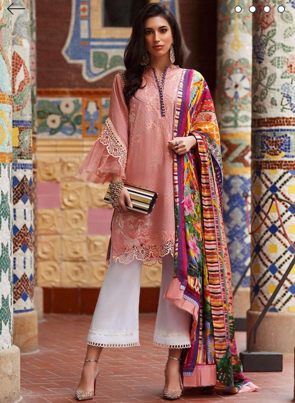 img_farah_talib_aziz_mila_luxe_lawn_collection_awwal_boutique