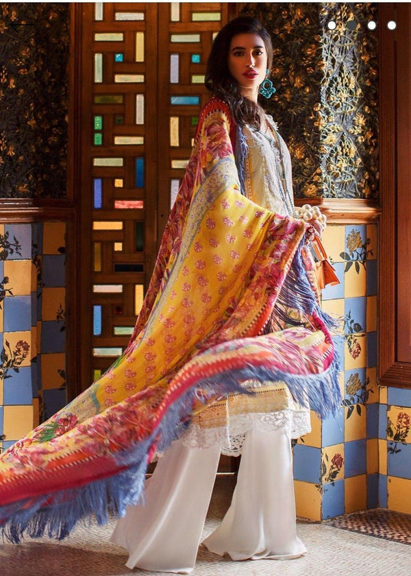 img_farah_talib_aziz_lawn_collection_awwal_boutique