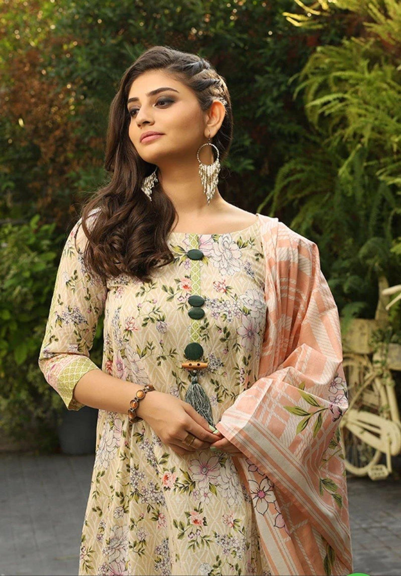 img_lsm_komal_lawn_collection_awwal_boutique