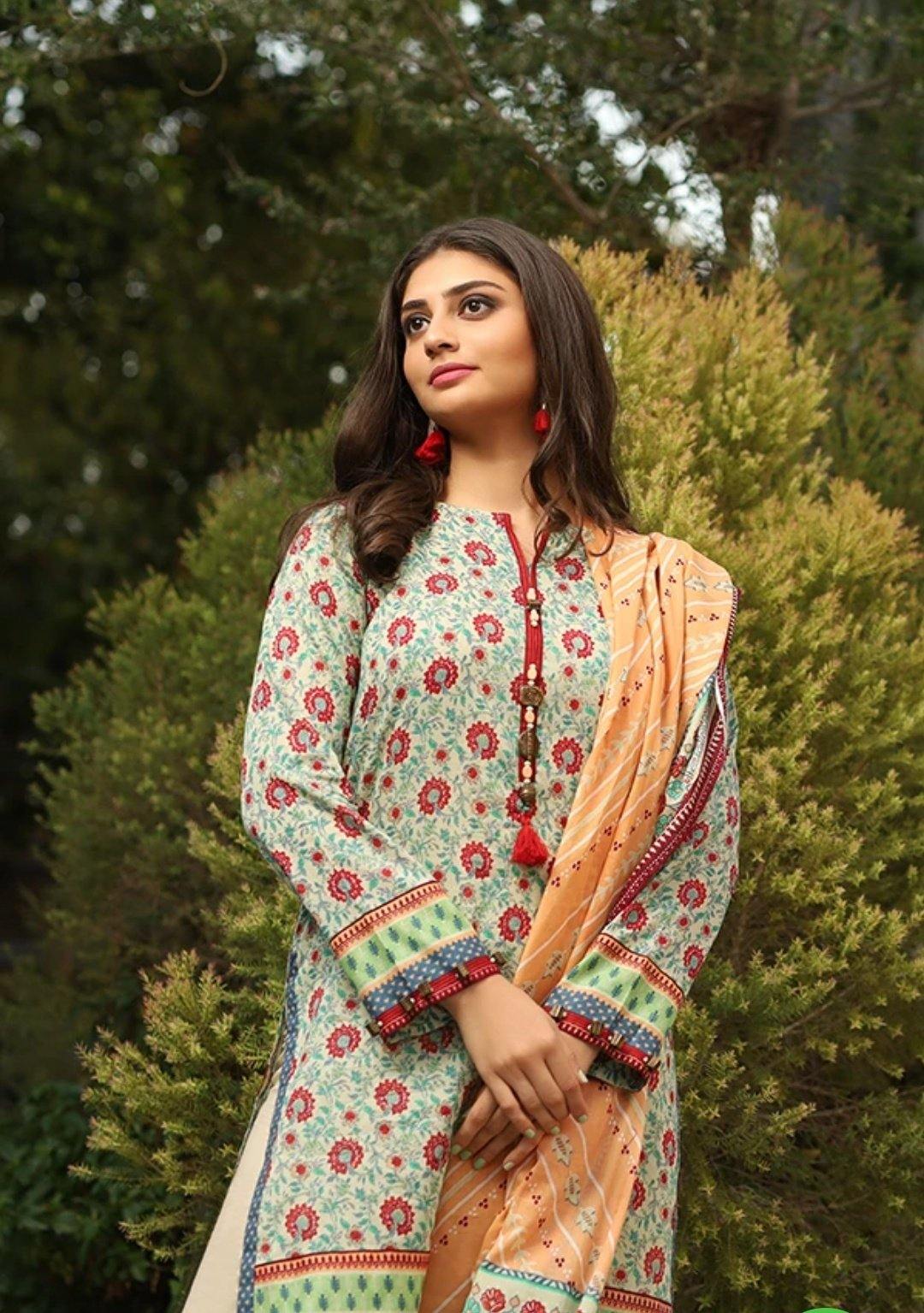 img_lsm_komal_lawn_collection_awwal_boutique