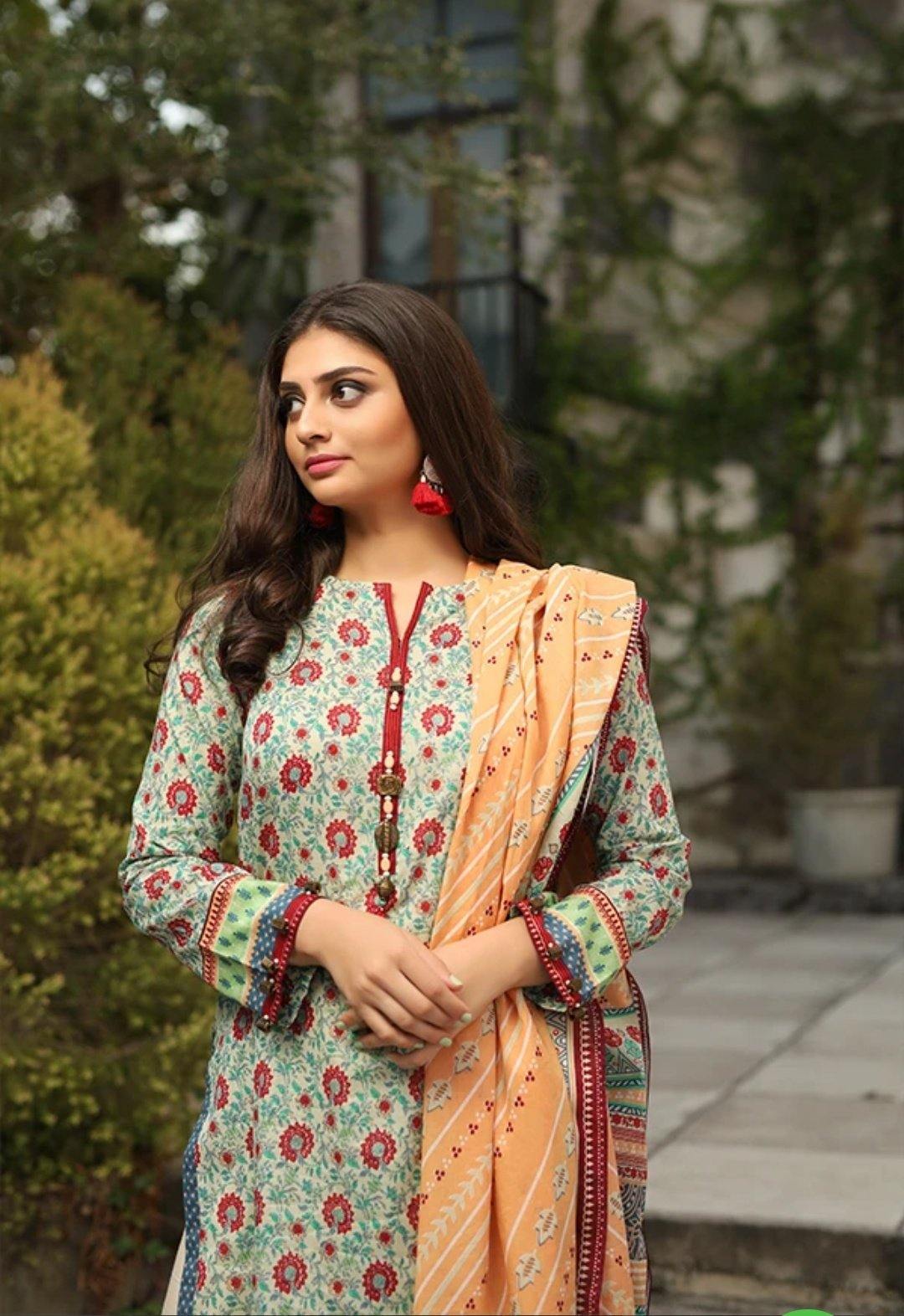 img_lsm_komal_lawn_collection_awwal_boutique