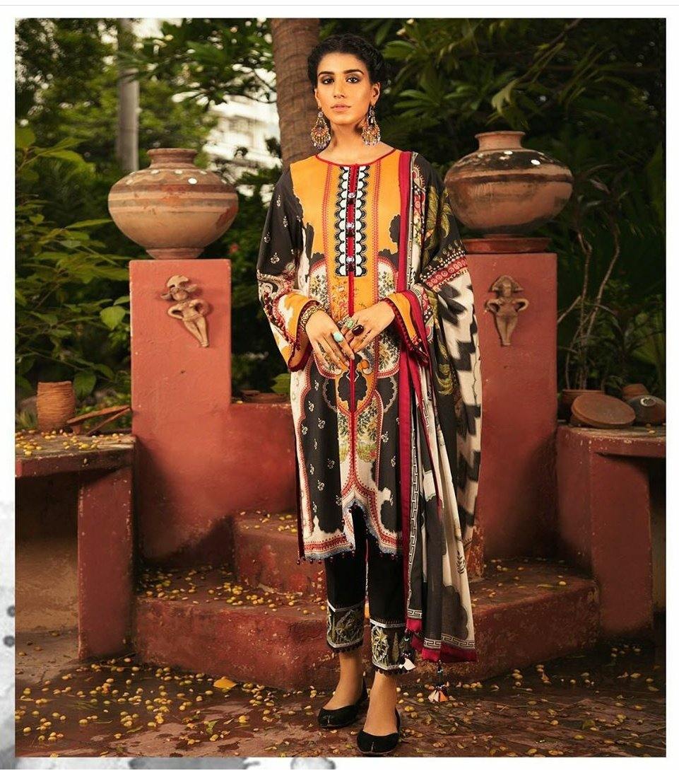img_afsaneh_lawn_2020_awwal_boutique