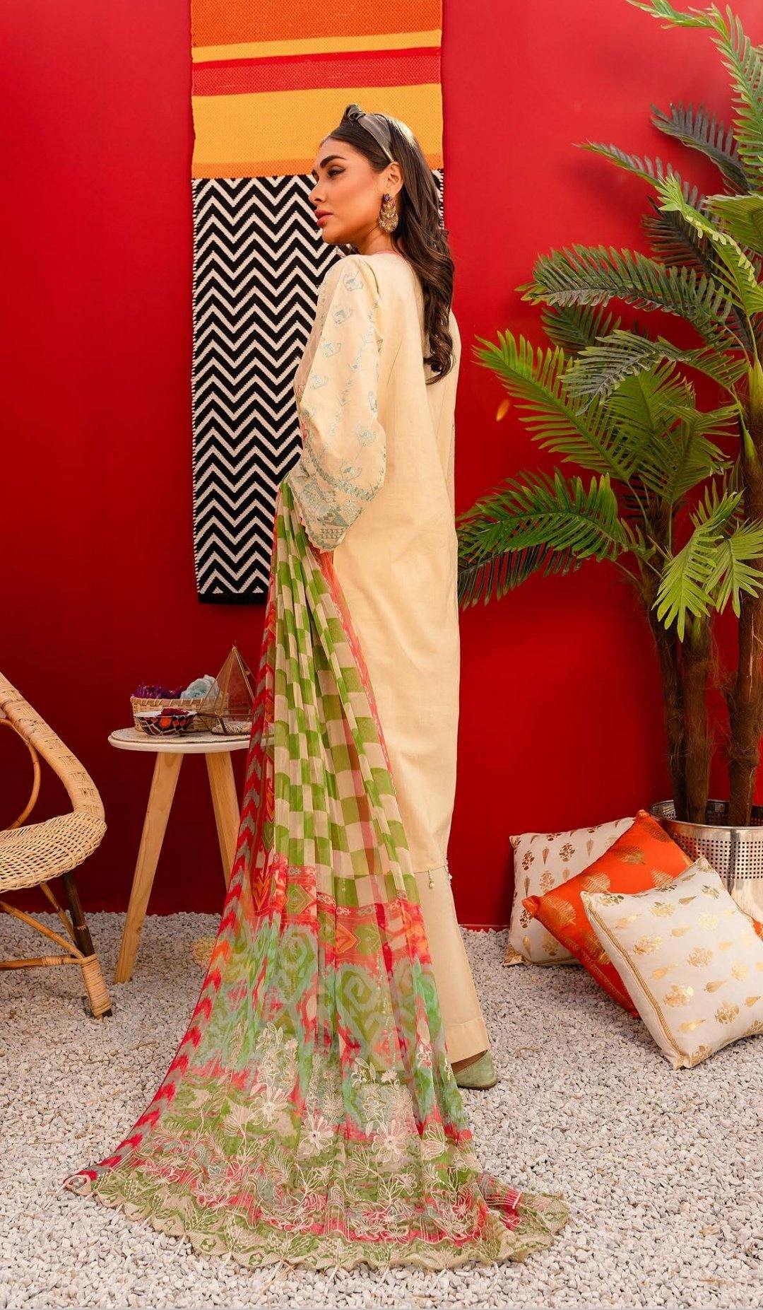 img_nureh_lawn_collection_awwal_boutique