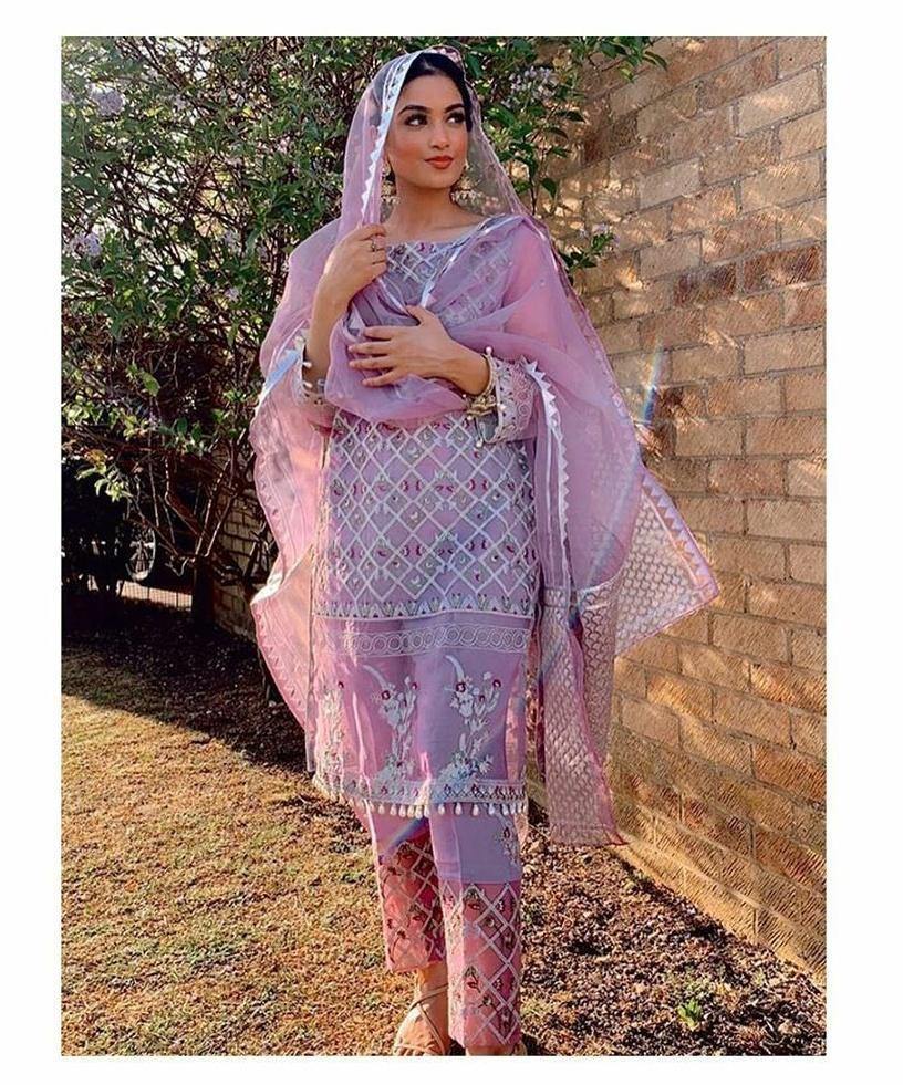 img_qalamkar_faiza_saqlain_chiffon_wedding_edition_awwal_boutique