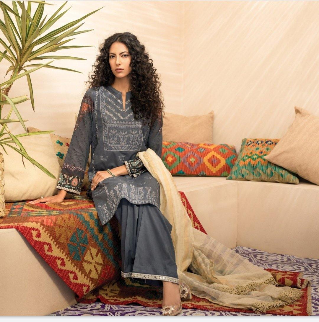 img_rajbari_lawn_collection_awwal_boutique