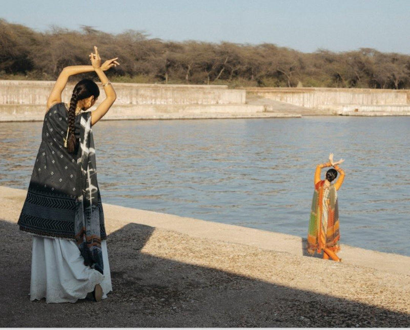 img_zara_shahjahan_lawn_garden_of_love_2020_awwal_boutique