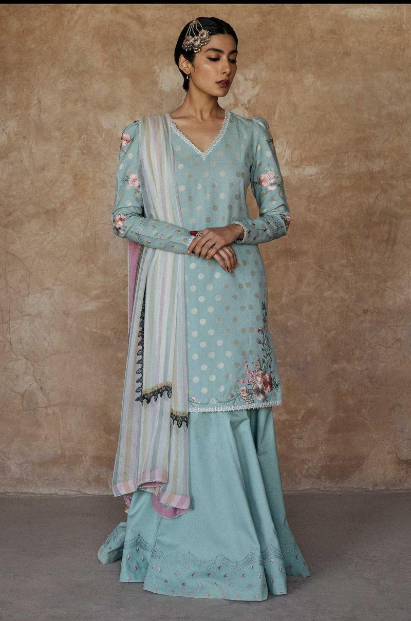 img_zara_shahjahan_lawn_garden_of_love_2020_awwal_boutique