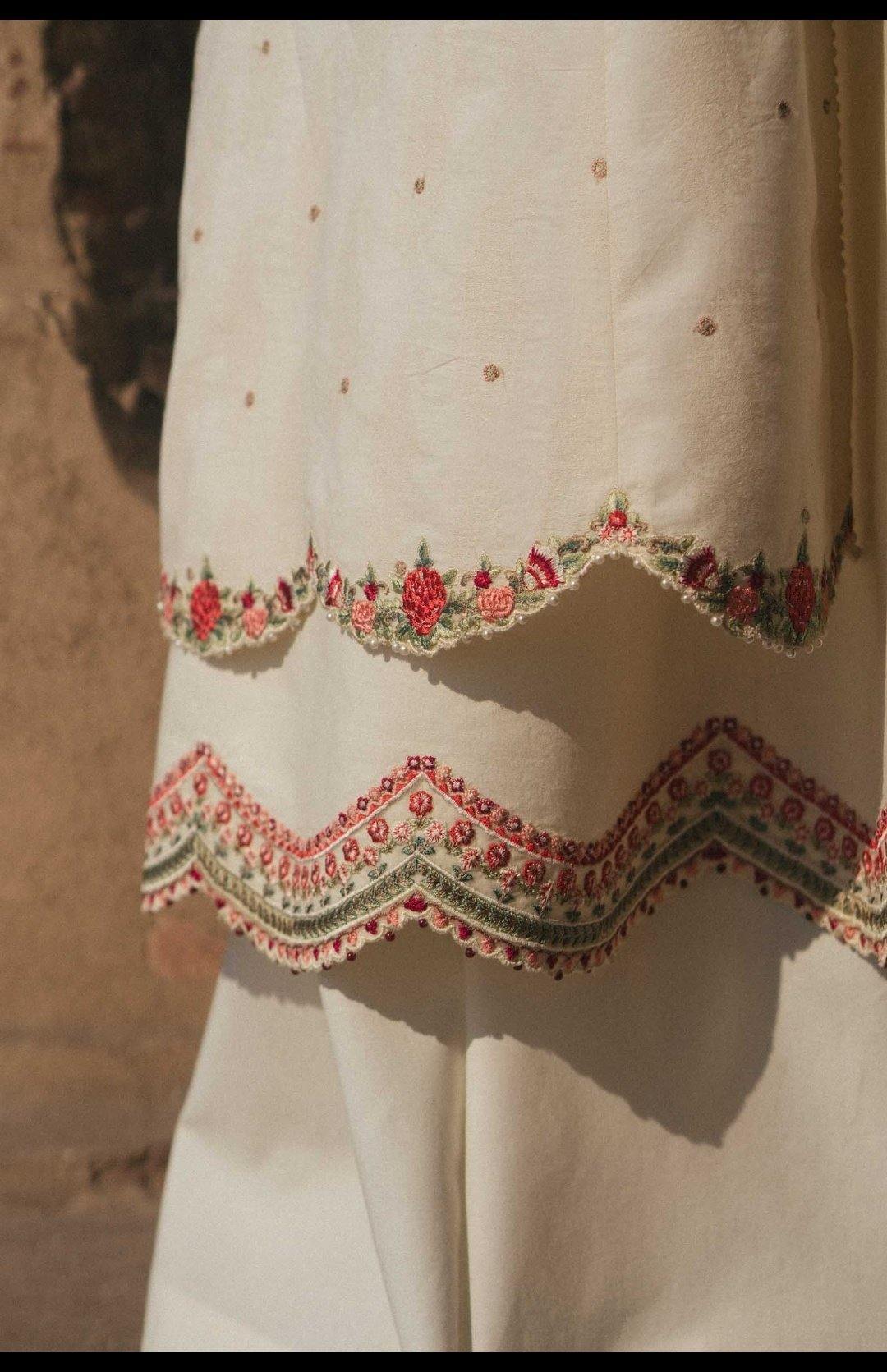 img_zara_shahjahan_lawn_garden_of_love_2020_awwal_boutique