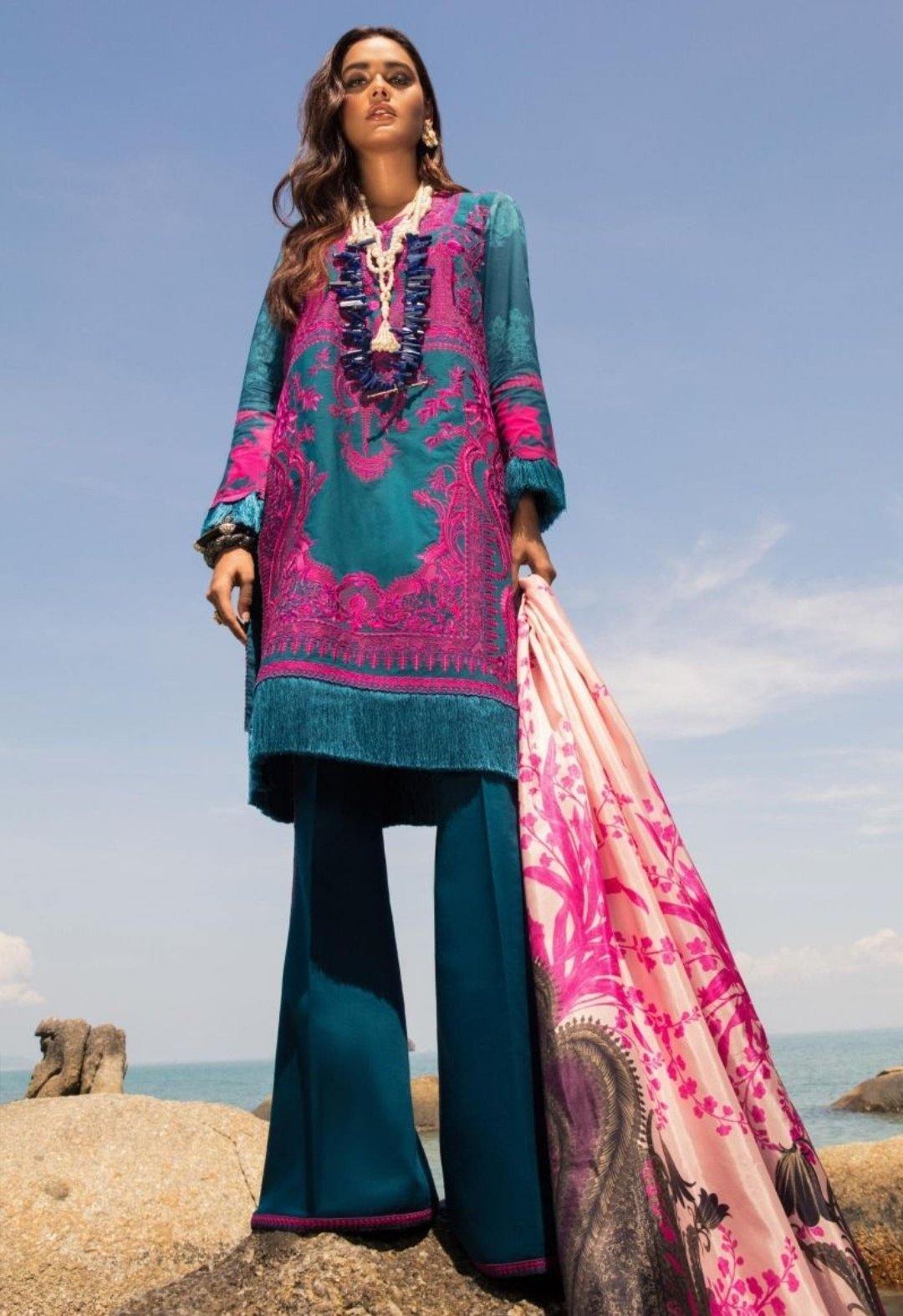 img_sana_safinaz_lawn_collection_awwal_boutique