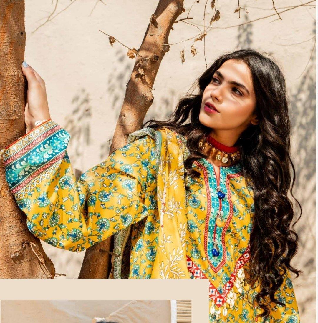 img_gul_ahmed_halla_pottery_lawn_collection_awwal_boutique